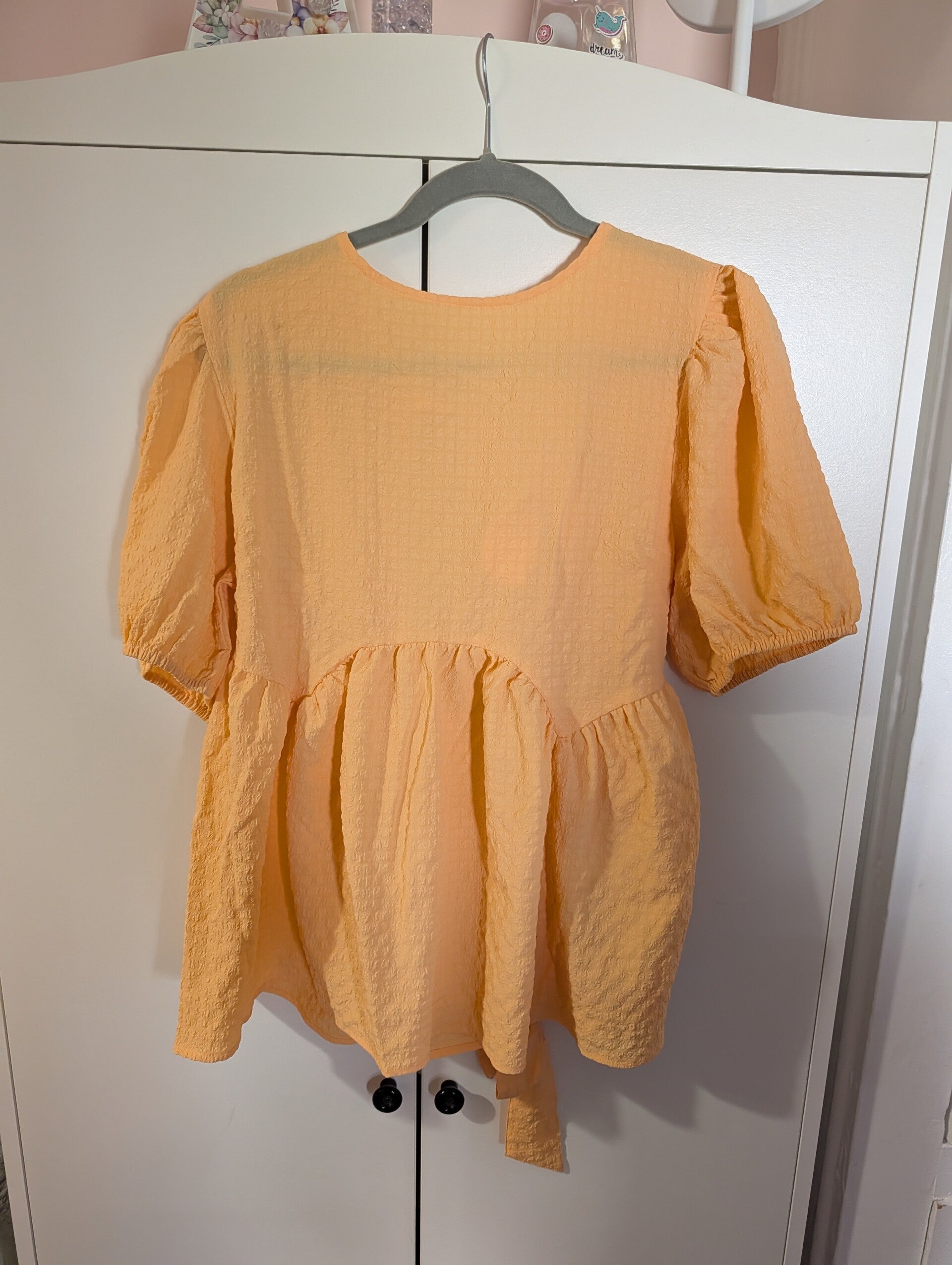 🍑 NEON ROSE TEXTURED APRICOT SMOCK TOP – SIZE 18 🍑