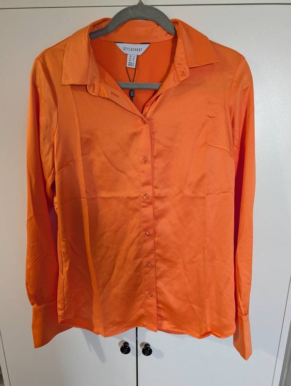 🧡 STYLECHEAT ORANGE SATIN SHIRT – SIZE 8 🧡