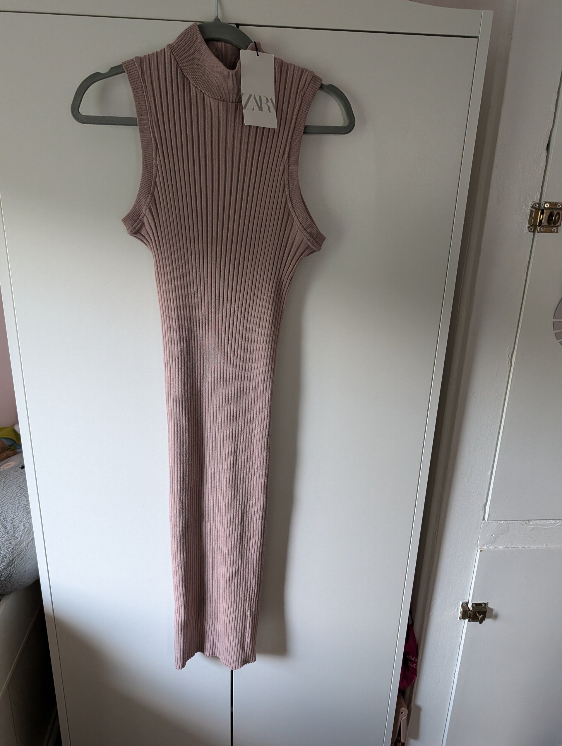 🌸 ZARA RIBBED KNIT MIDI DRESS – BRAND NEW WITH TAGS