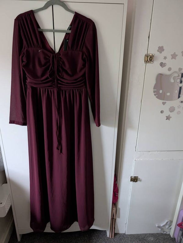 🍷 TFNC LONDON BURGUNDY MAXI DRESS Size 12 🍷