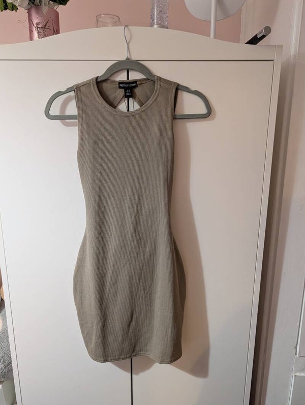 🤎 PrettyLittleThing Tie-Back Bodycon Dress – Size 10