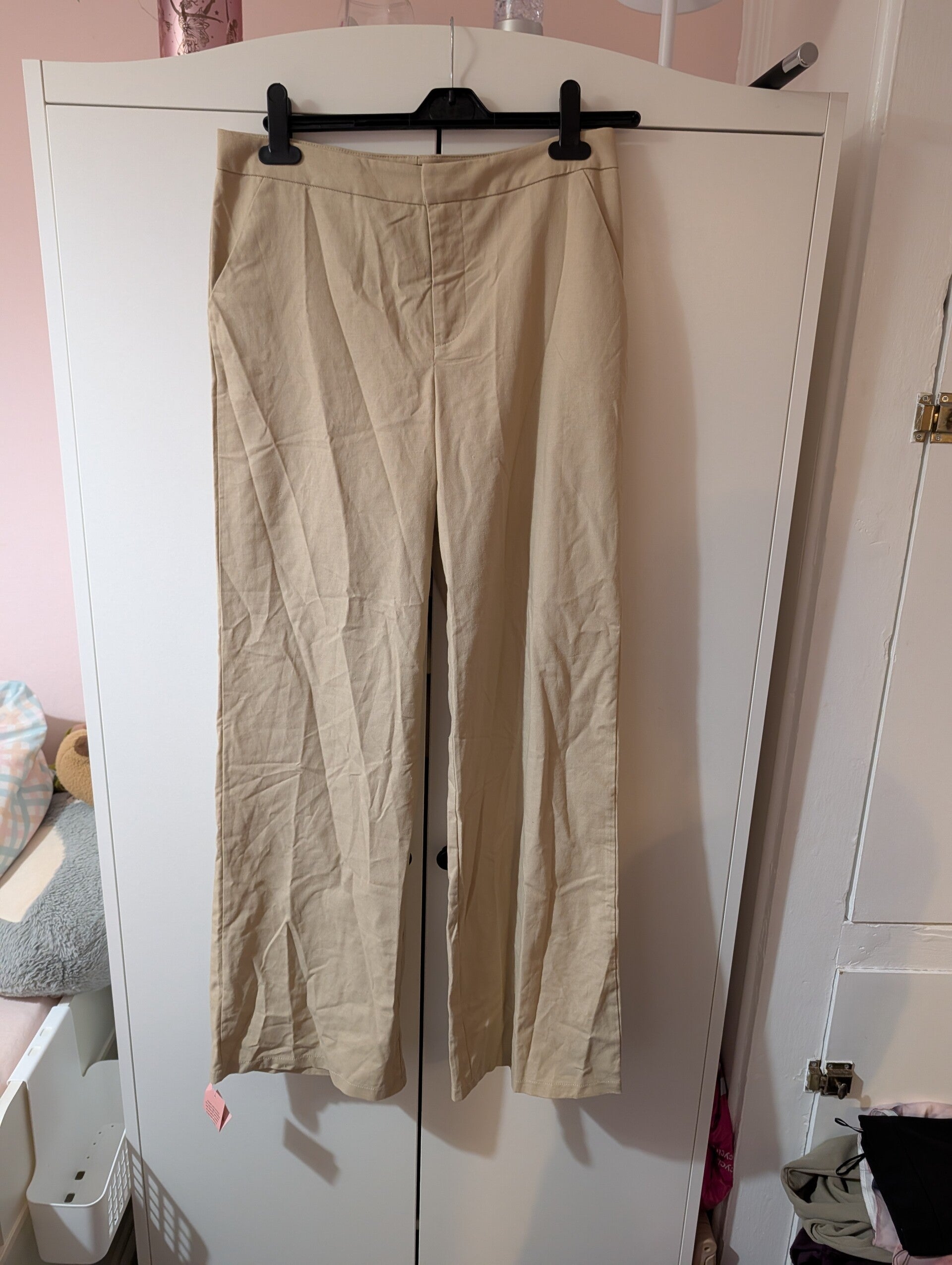 🤎 PrettyLittleThing Sand Wide Leg Trousers – Size 8