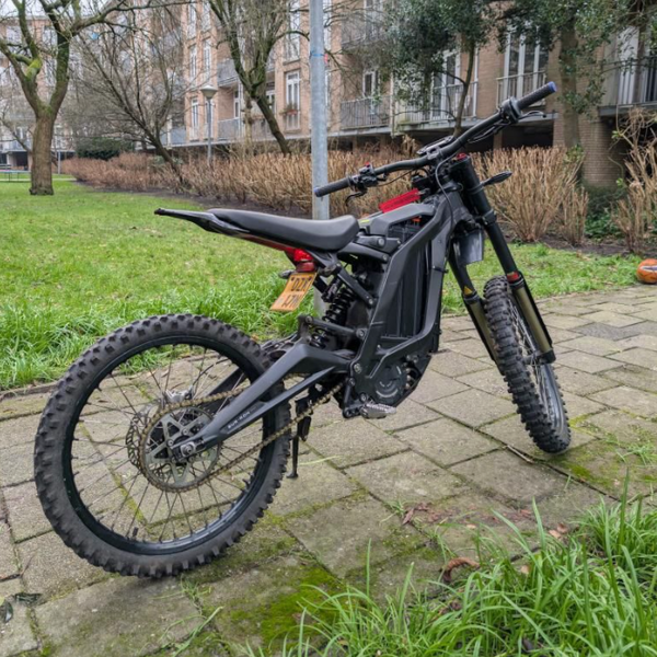 Surron Light Bee 2020 Brommer kenteken  (L1e) (Verkocht)