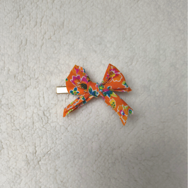 Alligator Clip Oranje Paisley Strik