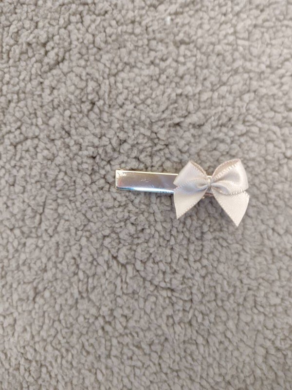 Alligator Clip Strik Satijn Beige