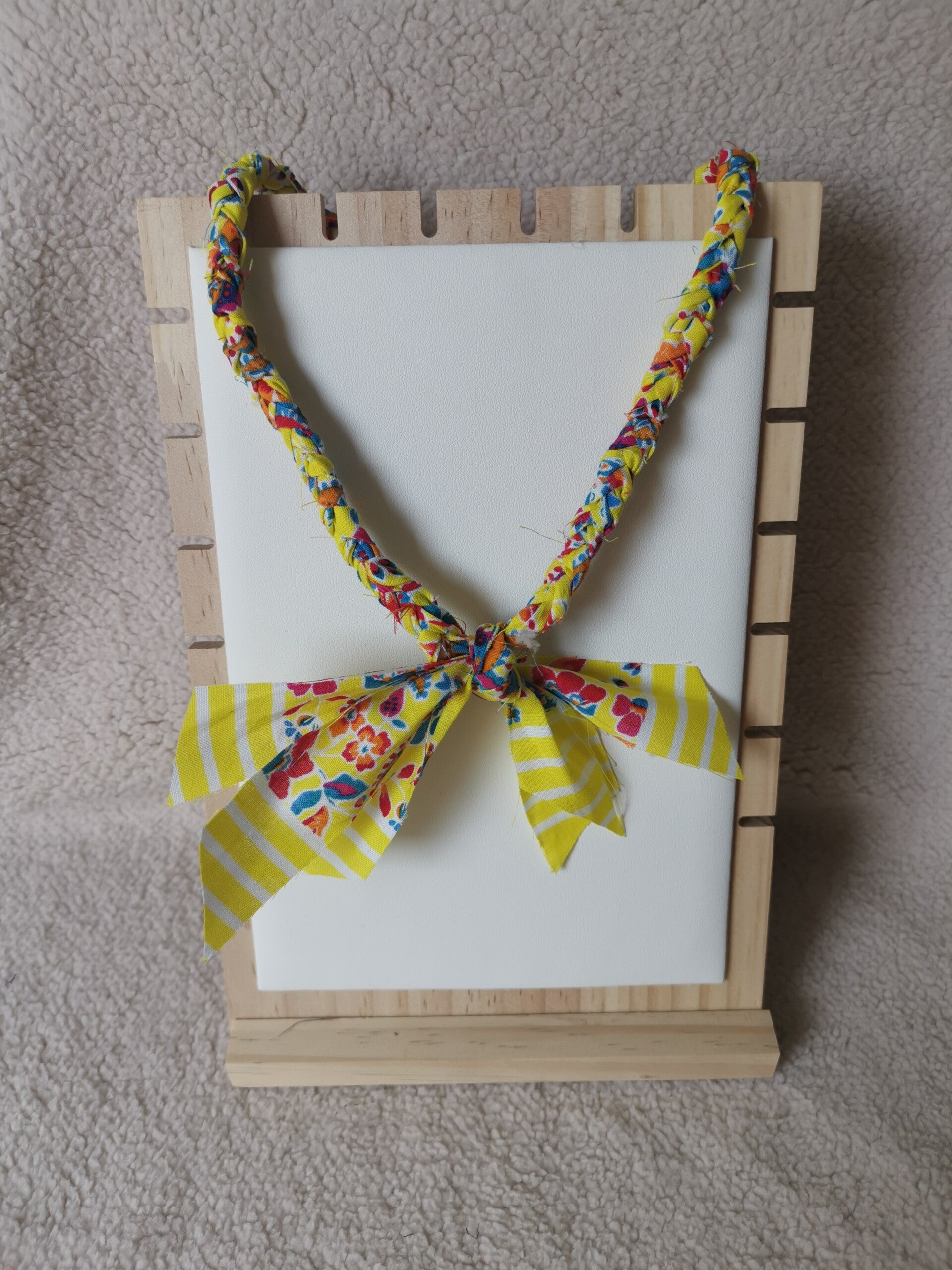 Bandana gevlochten ketting geel