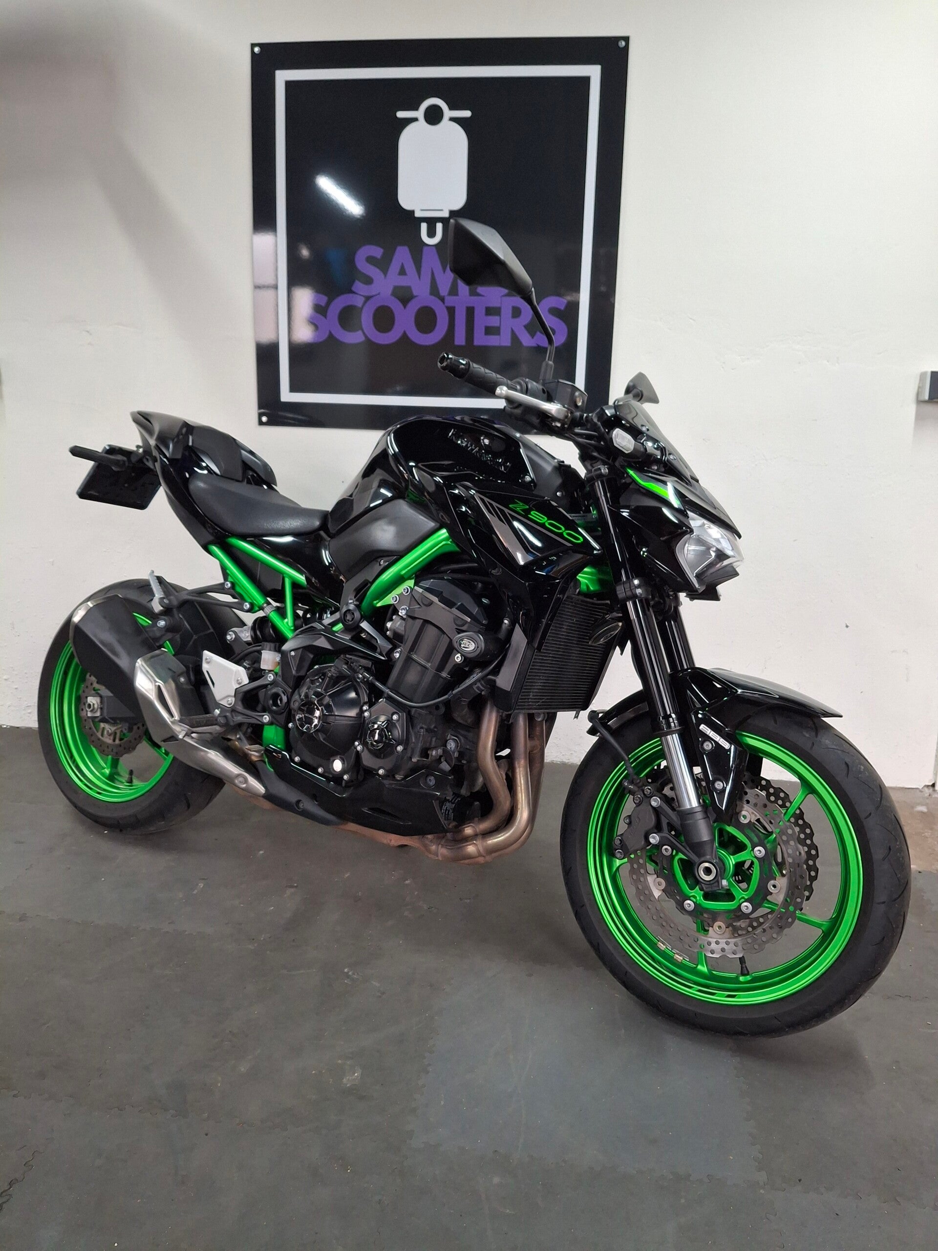 Kawasaki Z900