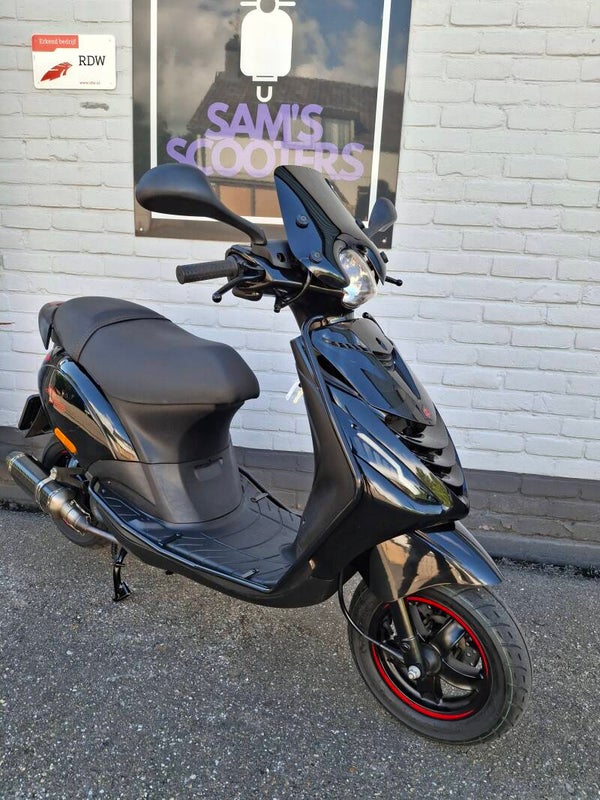 Piaggio Zip