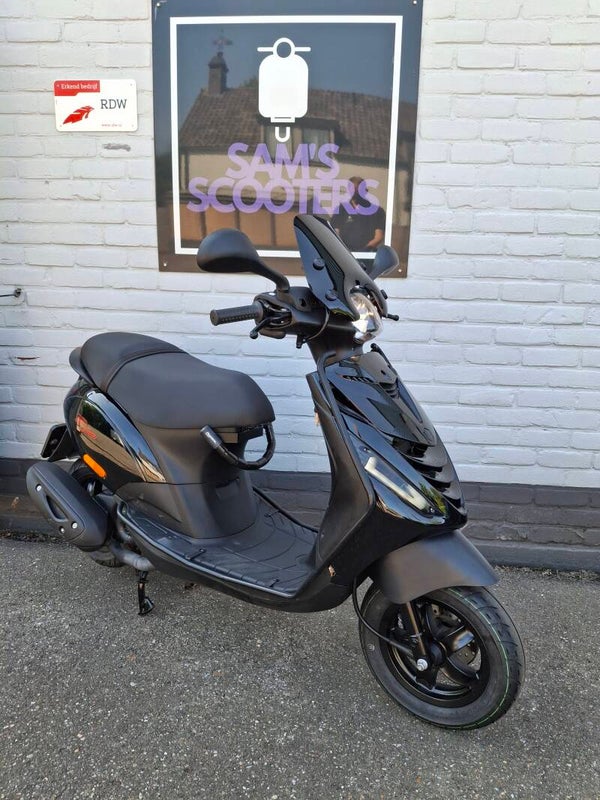 Piaggio Zip