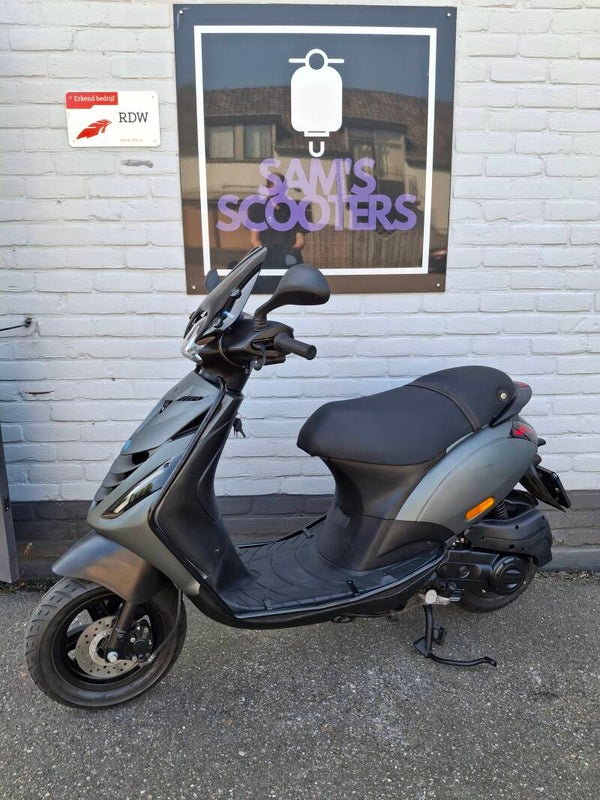 Piaggio Zip