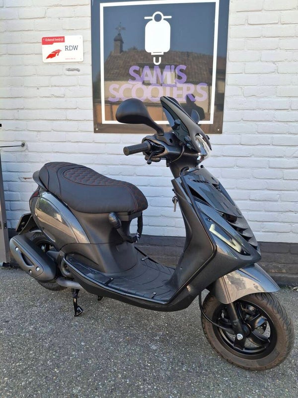 Piaggio Zip