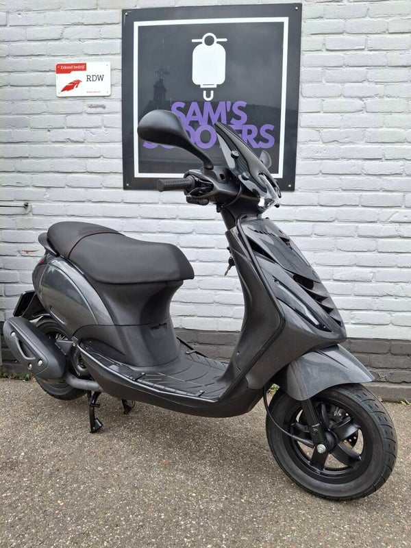 Piaggio Zip