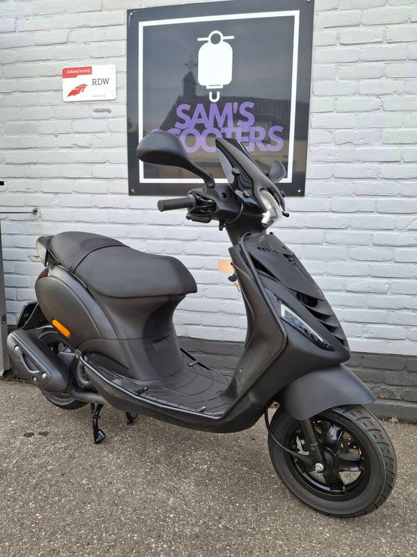 Piaggio Zip