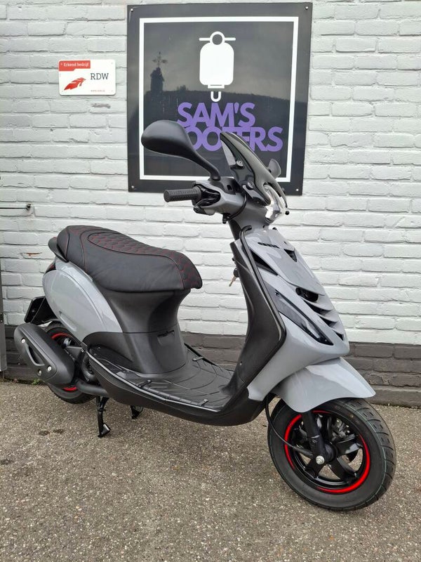 Piaggio Zip