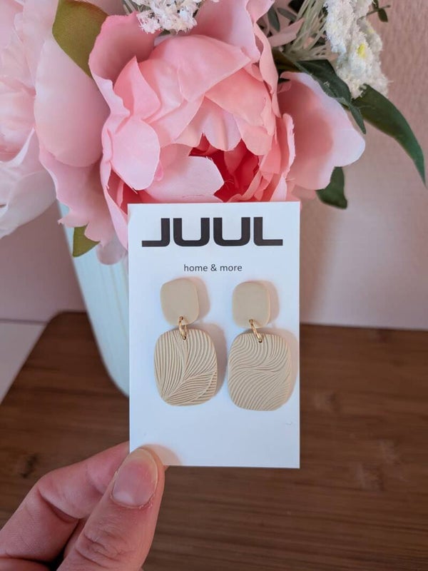 Basic beige - classic