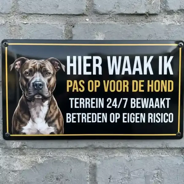 Metal bord Pitbull - Hier waak ik 20x30 / 30x40 cm
