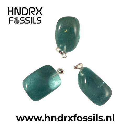 Blauw glas, (handelsnaam: Andara Obsidiaan) hanger klein
