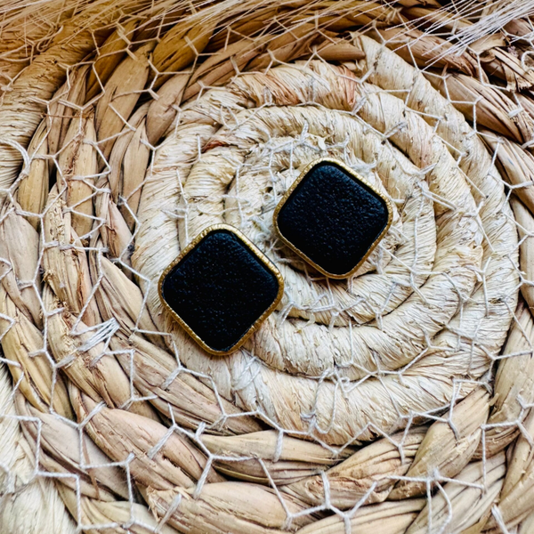 Aquila black and gold