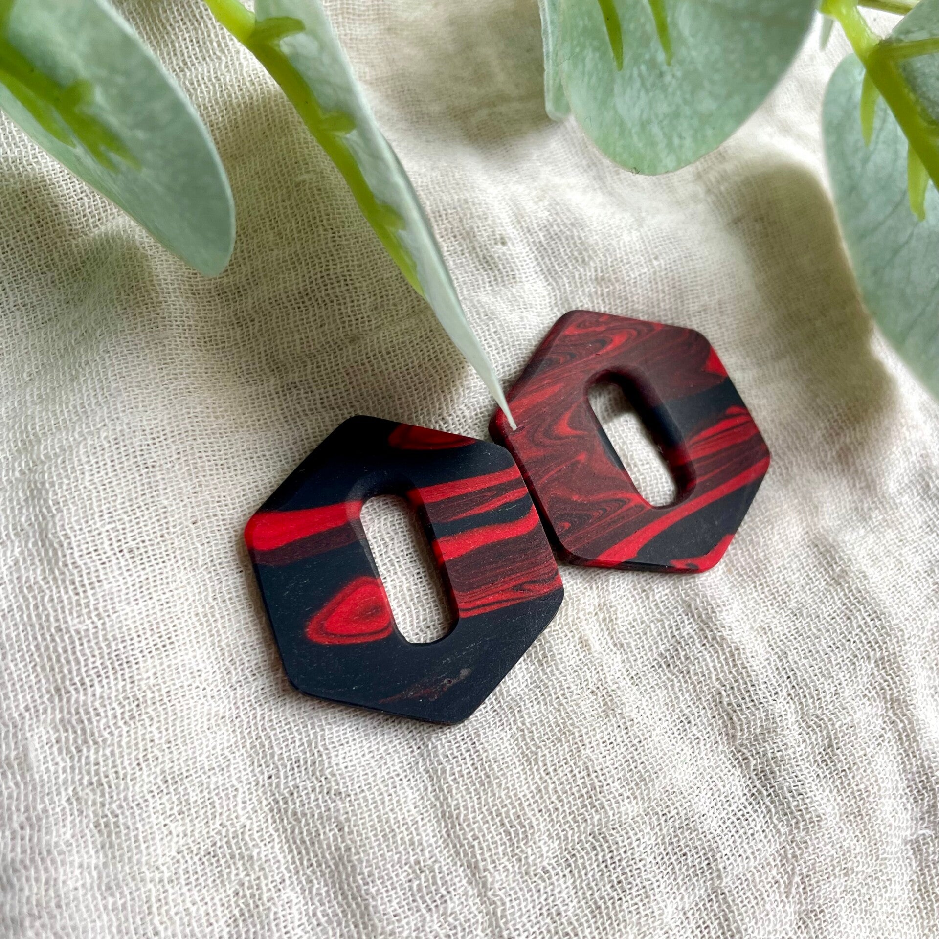 Lore marble zwart/rood