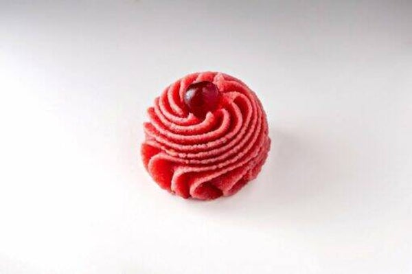 Pasticcini di mandorla riccia fragola (Aardbei)