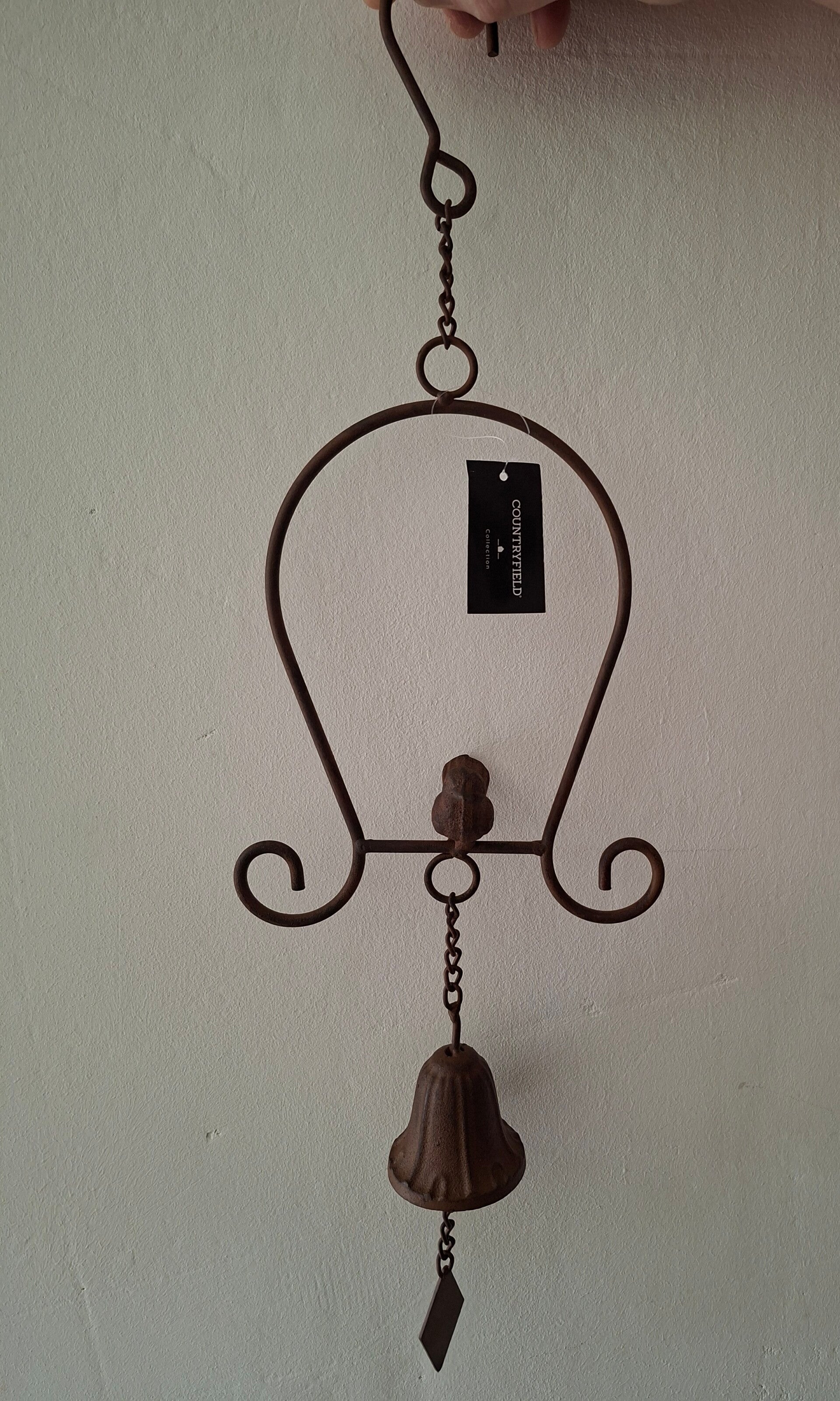 Hanger met vogel en bel roest metaal
