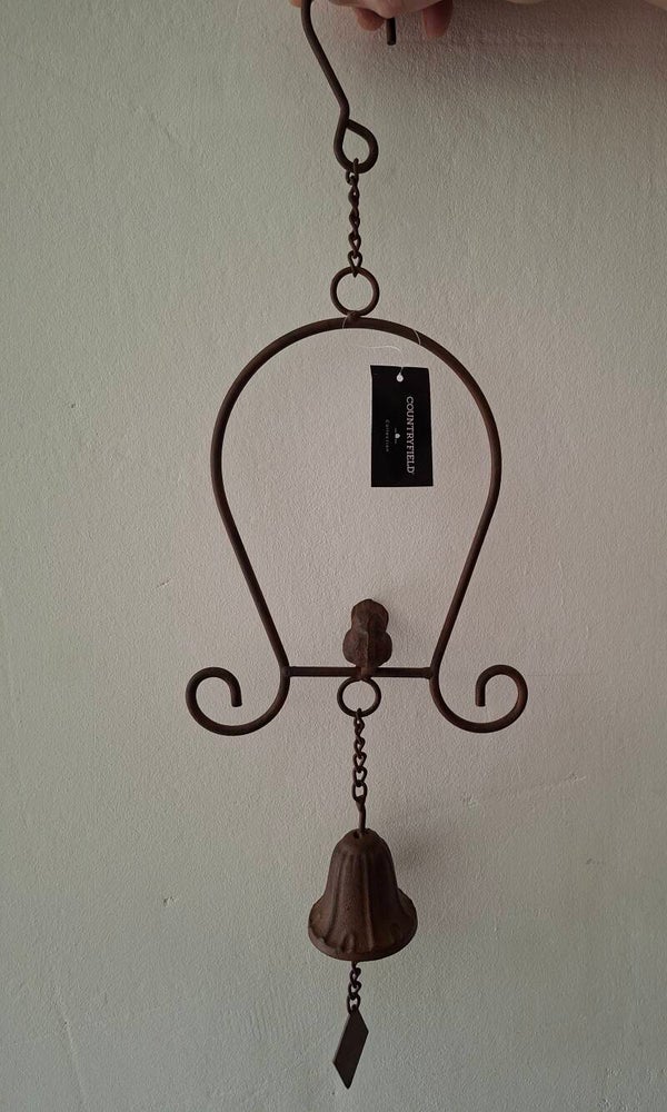 Hanger met vogel en bel roest metaal