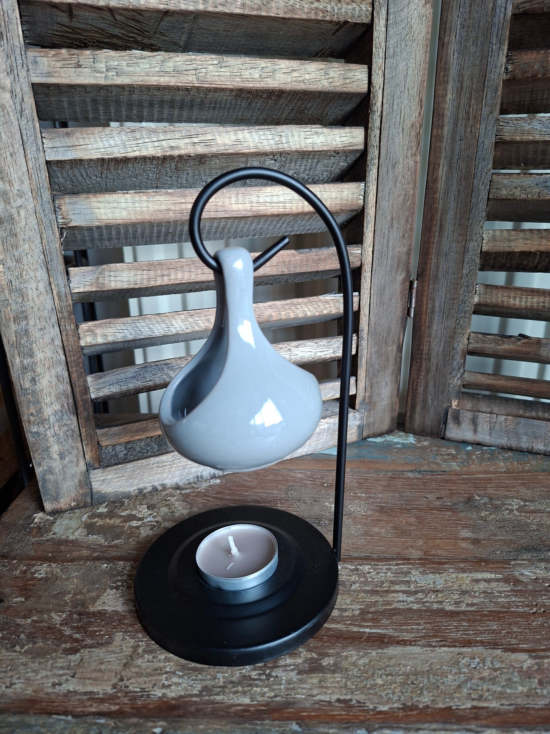 Geurbrander druppel grijs H19cm