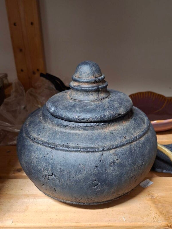 Porseleinen pot zwart met deksel