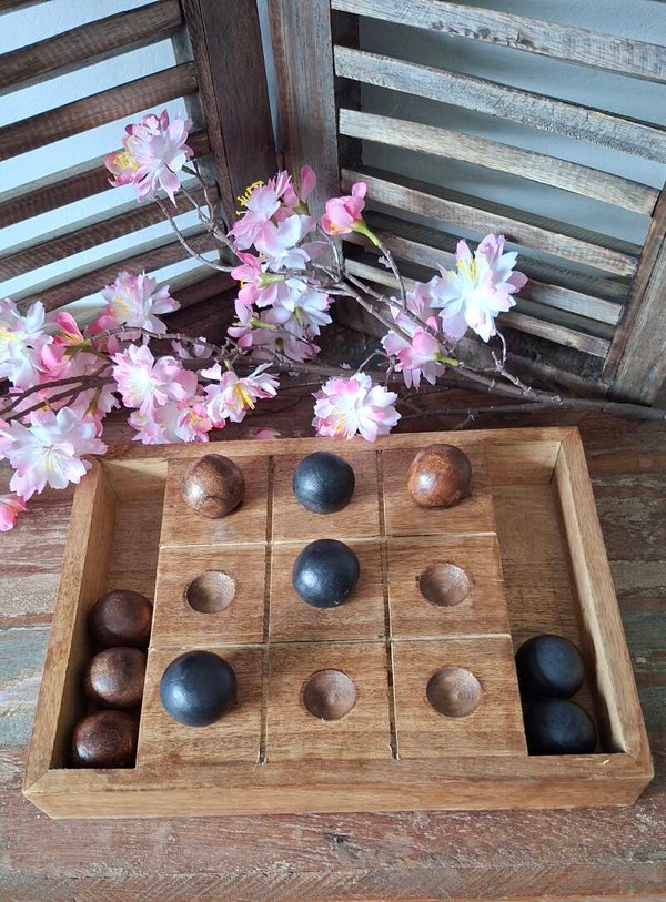 Decoratief spel "boter-kaas-eieren"