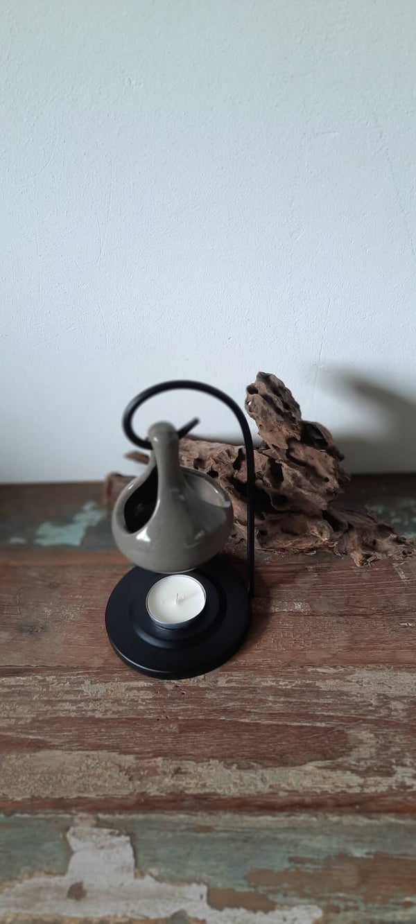 Geurbrander in de vorm van een druppel taupe