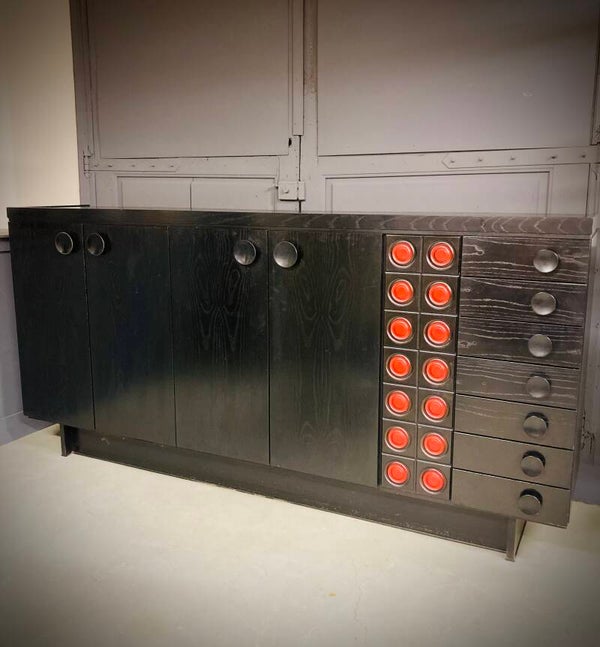 Vintage brutalistische high-board jaren ‘70