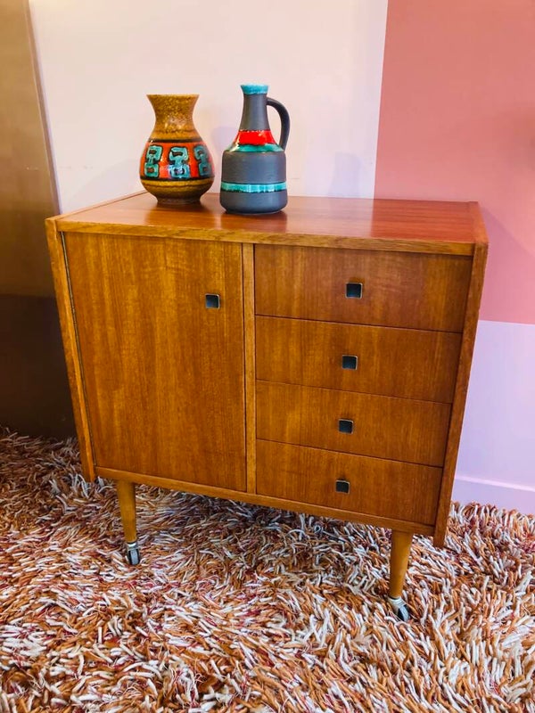 Vintage Deens mid-century ladekastje