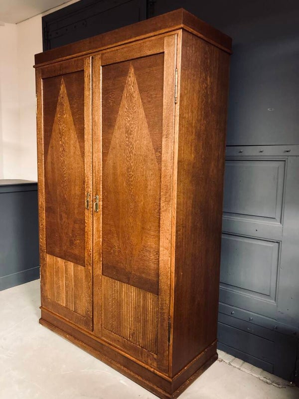 Art deco kledingkast/linnenkast jaren ‘30 (plankenkast)