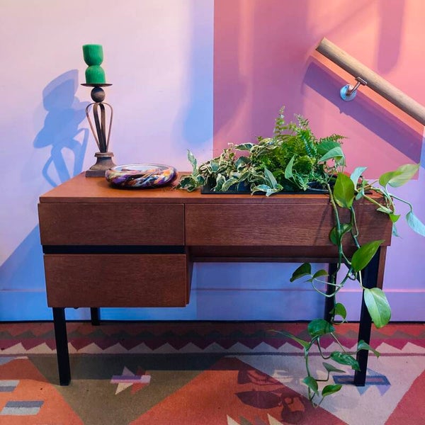 Vintage bijzettafel/plantentafel/platentafel met 2 lades