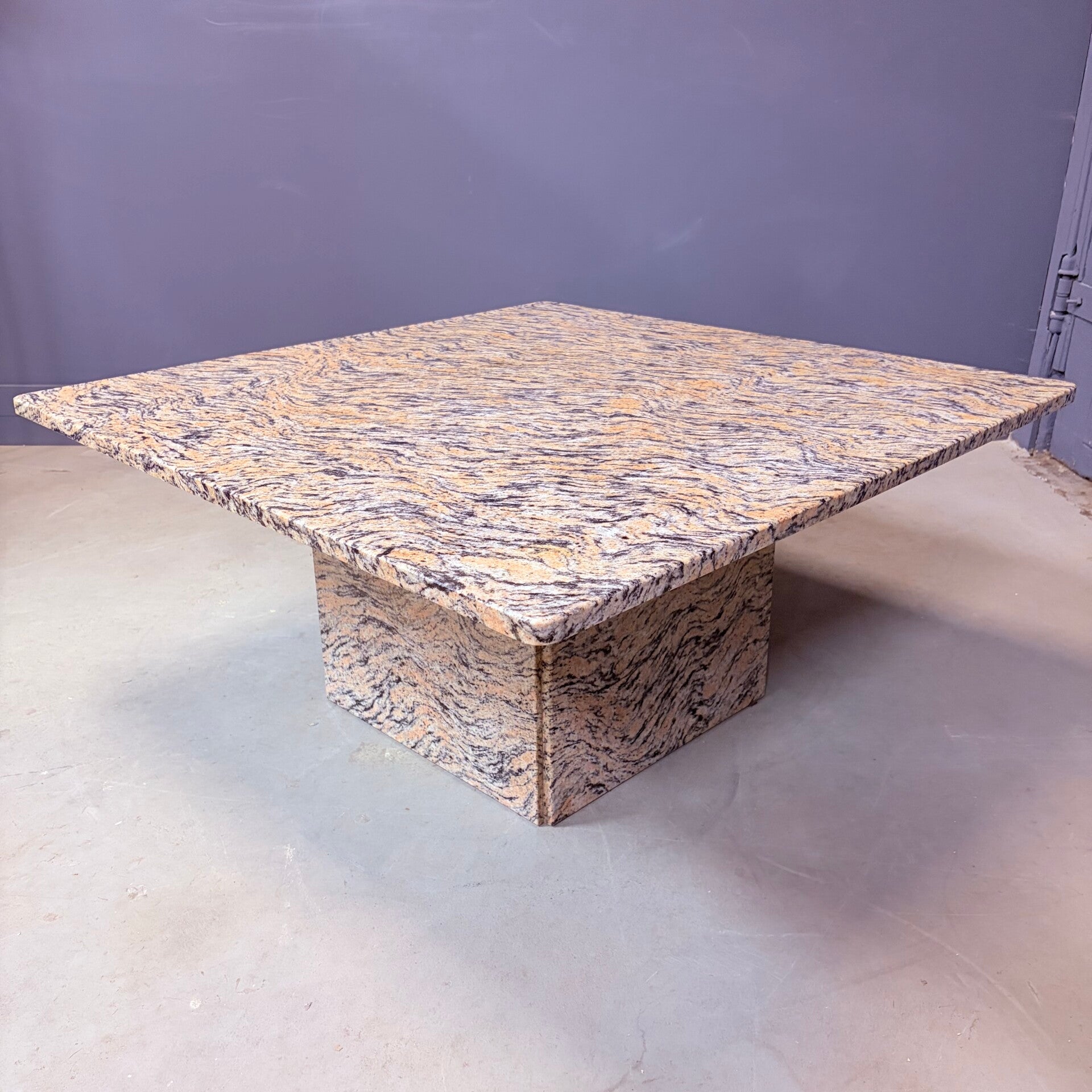 Salontafel tijgergraniet, jaren ‘80