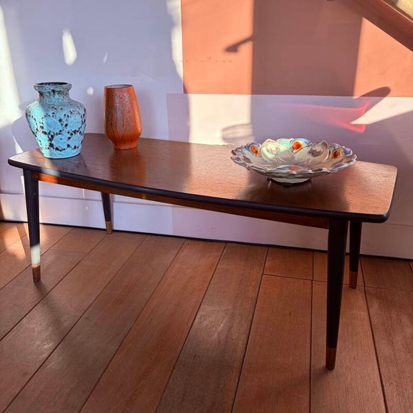 Mid-century bijzettafel, teak, Roemeens
