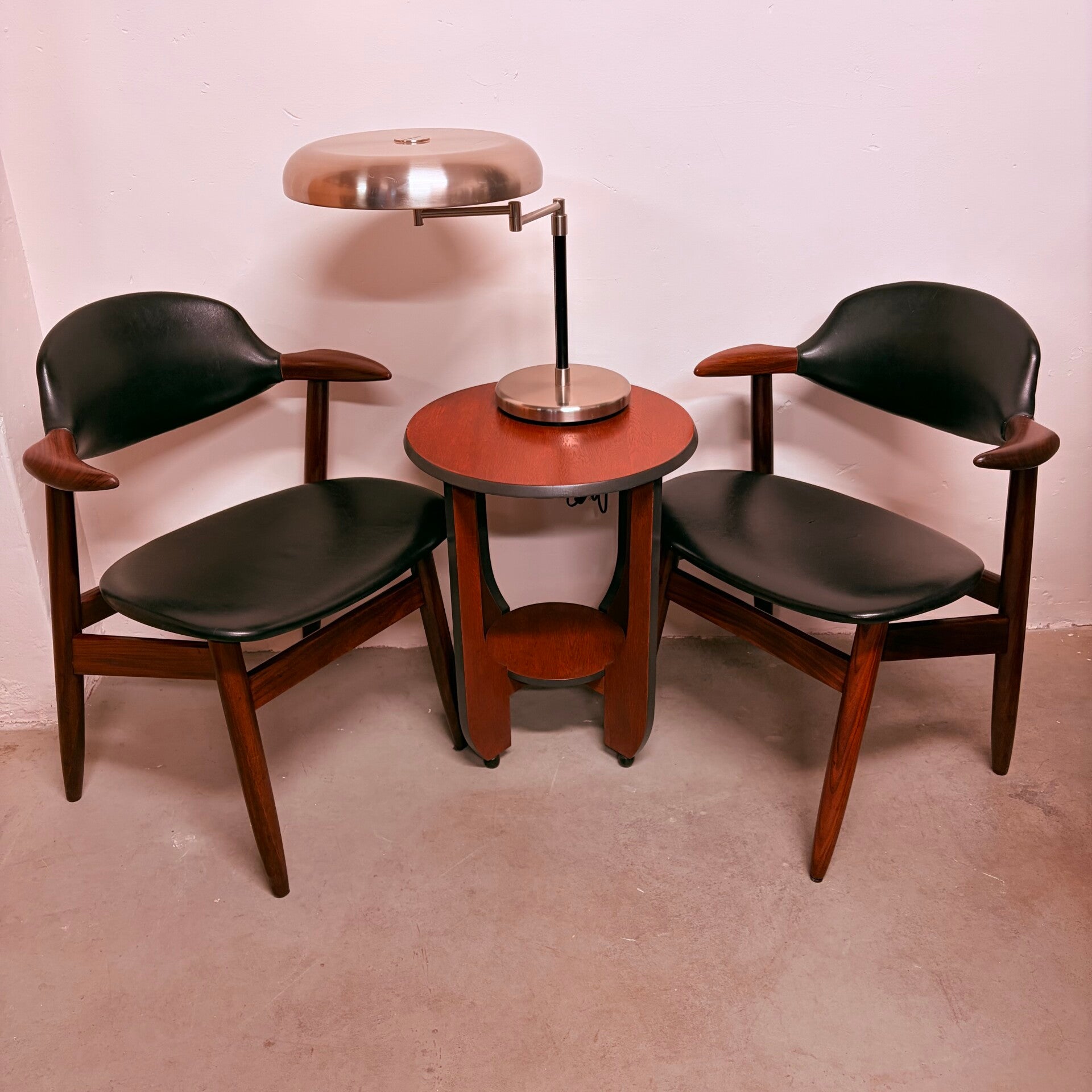 Set ‘koehoorn’ stoelen van Tijsseling voor Hulmefa, jaren ‘60