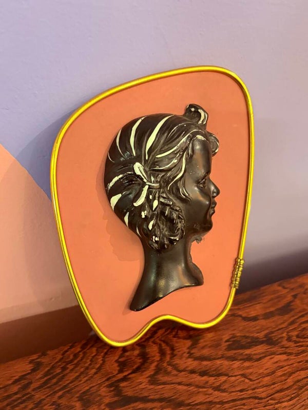 Cameo schilderijtje, mid-century