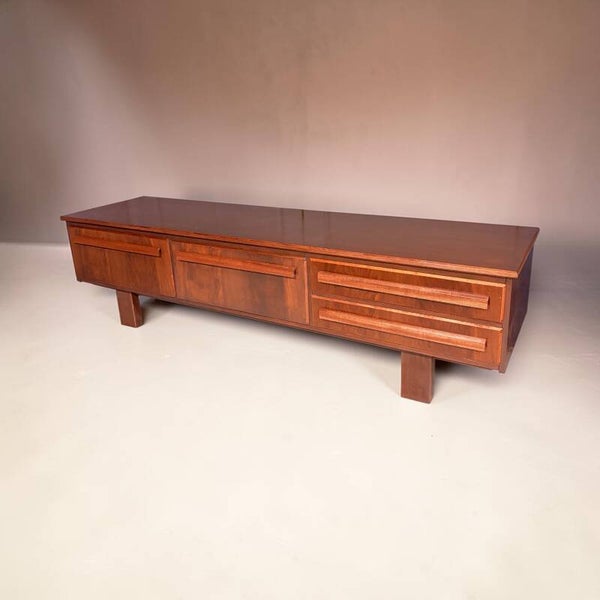 Brutalistisch dressoir, jaren ‘70