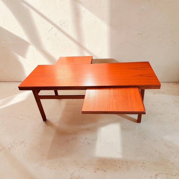 Uitschuifbare mid-century salontafel, teakfineer
