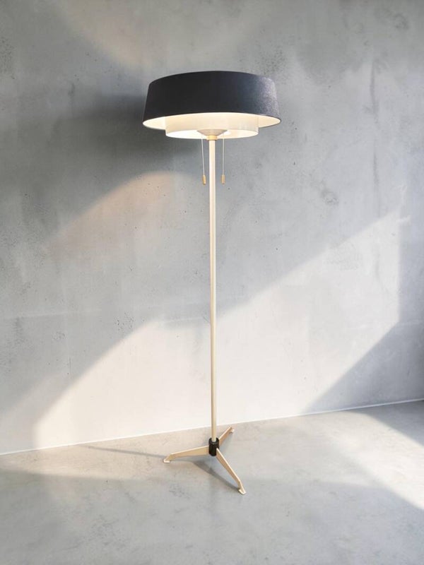 ST 7128-vloerlamp van Niek Hiemstra voor Evolux, jaren ‘60