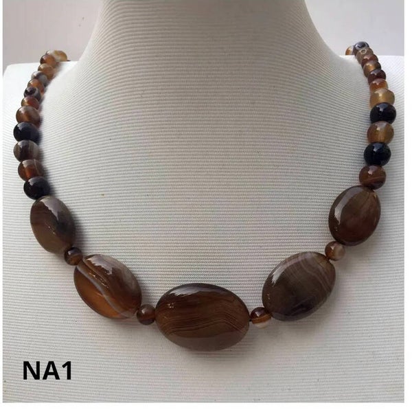 Naszyjniki z agatów w kolorze brązowym