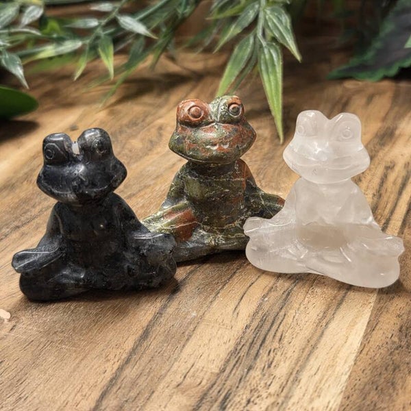 Yoga Kikker Carving Set - 2316