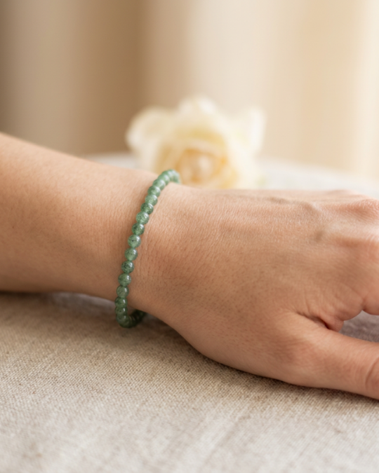 Aventurijn kralen armband met kralen van 4 mm en een omtrek van 16-18 cm.