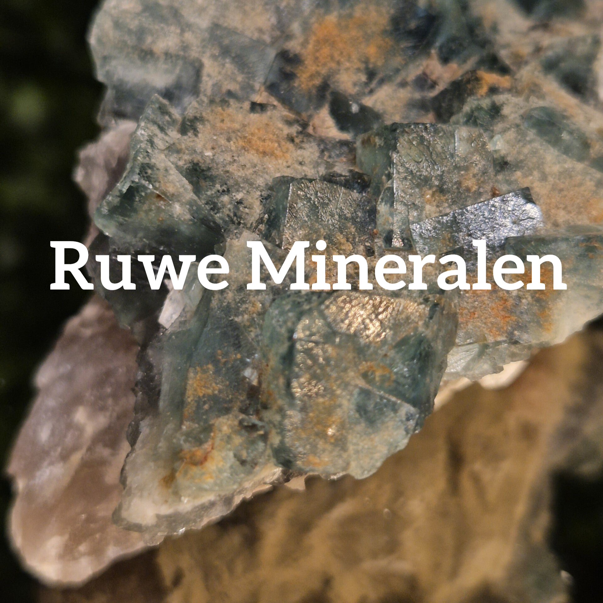Hier vind je het ruwe mineralen assortiment van Spirituele Shop JututBeyond in Apeldoorn.
