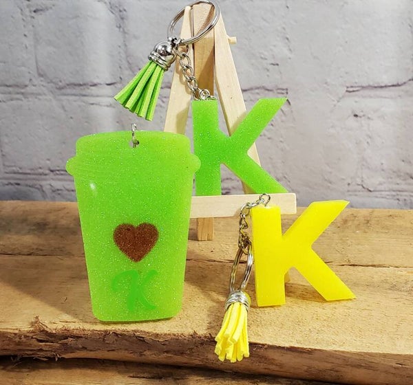 RESIN COFFEE CUP WITH HEART KEYCHAIN. (JUST THE CUP)