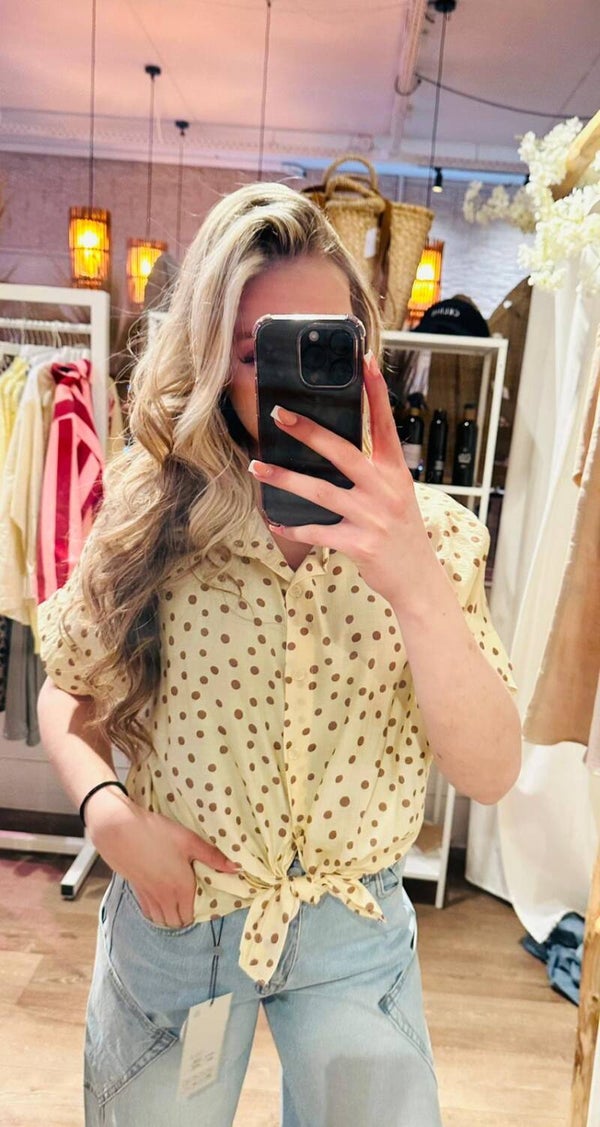 Blouse geel gestippeld
