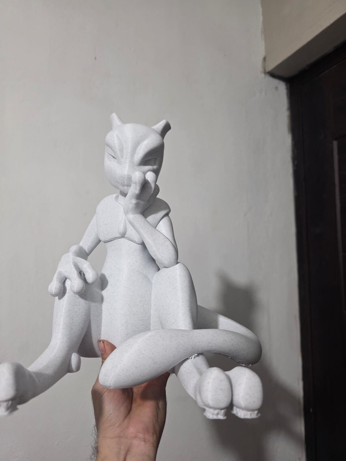 ALCANCIA DE 30 CM DE ALTO DE MEWTO HECHA EN IMPRESION 3D