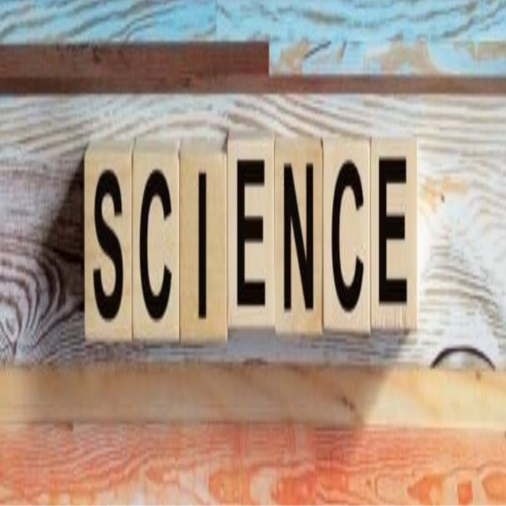 Eine surrealistische Darstellung eines Menschen, der auf einer goldenen Pyramide steht, umgeben von einem spiralförmigen, bunten Universum mit Sternen und geometrischen Mus, Kontext Blog Jenseitskontakte Jana Lorenz.