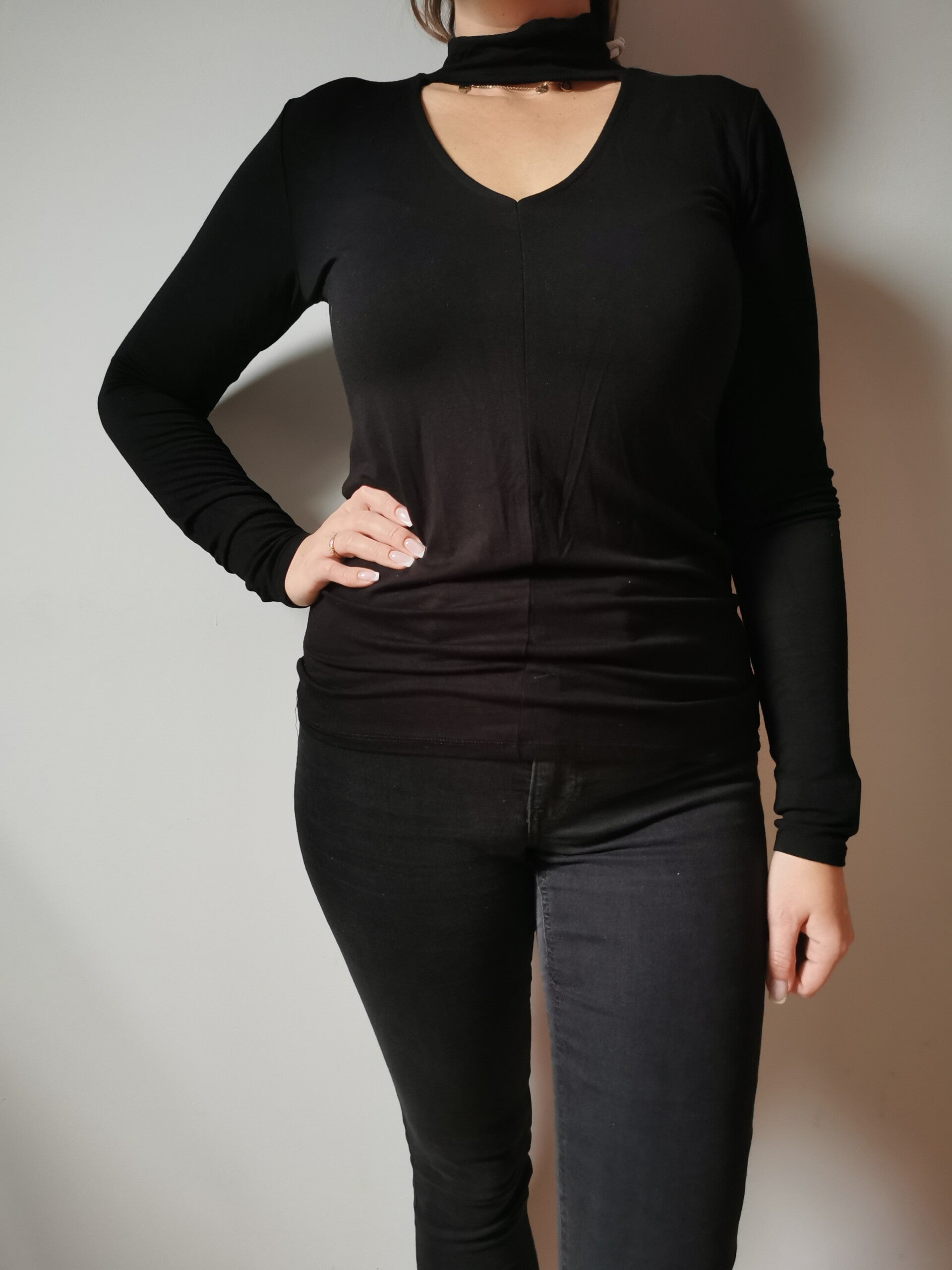 Bluzka z długim rękawem Ginatrickot r. 40 L kolor czarny